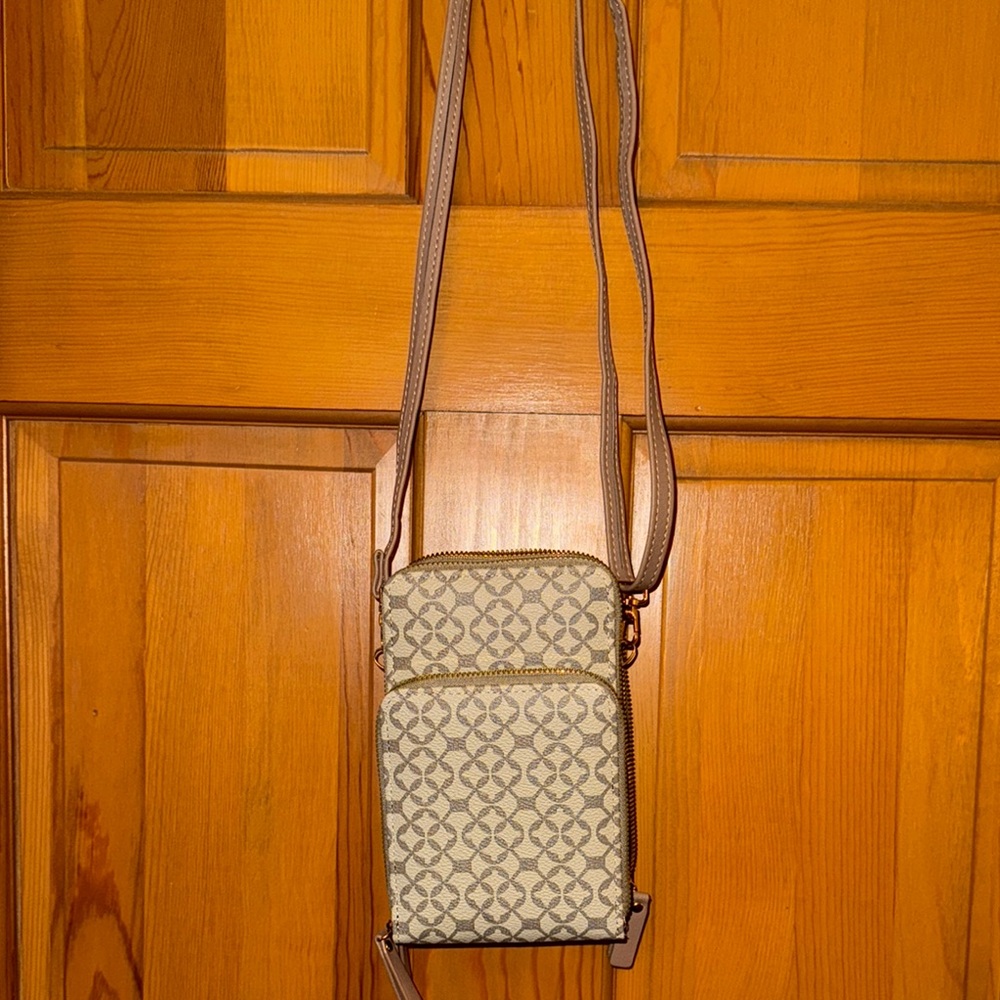Stylish Crossbody Bag with Pattern